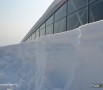 Čišćenje snijega sa sportske dvorane u Palama