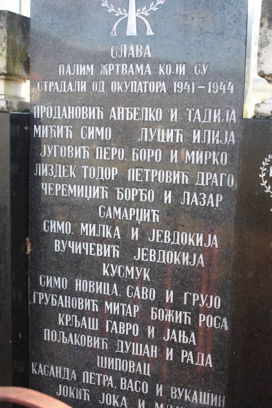 Spomenik žrtvama ustaškog terora Mokro -2