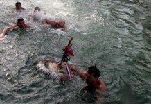 Plivanje za Časni krst na Bogojavljenje