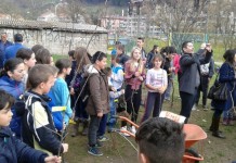 Učenici podigli voćnjak u krugu škole