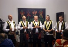 „Srpsko sijelo“ okupilo ljubitelje gusala i epskih pjesama