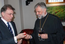 Slaveći Boga i tvorca, slavimo čovjeka, brata vječnoga!