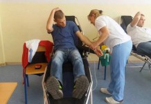 Uspješno organizovano dobrovoljno davanje krvi arhivska fotografija