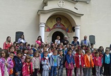 Mališani sa Pala poklonili se Čajničkoj Krasnici