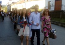 Defile malih maturanata