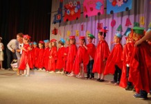 Budući školarci priredbom se oprostili od vaspitača