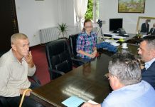 Dodijeljena dva stana boračkim porodicama Dodijeljena dva stana boračkim porodicama