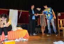 Pozorište mladih „DIS“ izvelo predstavu „Osmi dan“ Pozorište mladih "DIS" izvelo predstavu "Osmi dan"