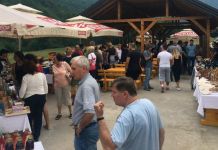 Drugi sajam tradicionalnih proizvoda privukao brojne posjetioce Drugi sajam tradicionalnih proizvoda privukao brojne posjetioce