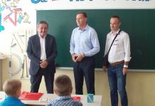 Jugović uručio poklone za prvačiće