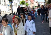 Na maskenbalu više od 300 mališana Na maskenbalu više od 300 mališana