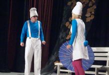 Odigrana predstava za djecu „Štrumpfovi“