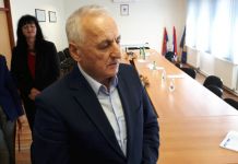 Odluka o izmjeni Statuta opštine usvojena bez odbornika SNSD-a i DNS-a Odluka o izmjeni Statuta opštine usvojena bez odbornika SNSD-a i DNS-a