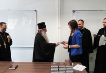 Mitropolit Hrizostom podijelio indekse brucošima