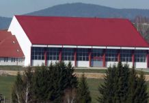 Srednjoškolci nemaju fiskulturnu salu Srednjoškolci nemaju fiskulturnu salu