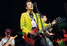 Kiki Lesendrić i „Piloti“ na dočeku pravoslavne Nove godine Kiki Lesendrić i "Piloti" na dočeku pravoslavne Nove godine