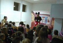 Mališane oduševila predstava „Miki i mini“ Mališane oduševila predstava "Miki i mini"