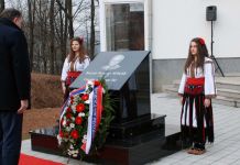 Dodik položio vijenac na spomen-obilježje Čurkinu