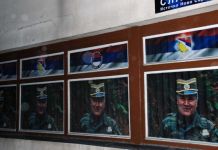 Na zgradi opštine novi plakati sa likom generala Mladića Na zgradi opštine novi plakati sa likom generala Mladića