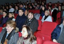 Poetsko muzičko veče poklon mladencima Poetsko muzičko veče poklon mladencima