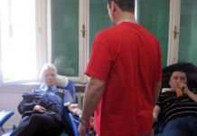 Pripadnici Policijske uprave u akciji davanja krvi Pripadnici Policijske uprave u akciji davanja krvi
