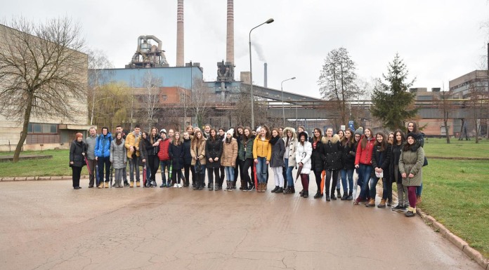 Srednjoškolci posjetili pogone i laboratorije kompanije 