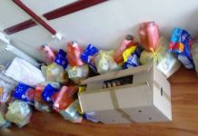 Vaskršnji pokloni za 30 socijalno ugroženih porodica Vaskršnji pokloni za 30 socijalno ugroženih porodica