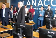 Kompanija „Lanako“ donirala računare vrijedne 36.000 KM Kompanija "Lanako" donirala računare vrijedne 36.000 KM