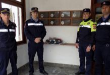 Položeno cvijeće na spomen-ploču poginulim policajcima Položeno cvijeće na spomen-ploču poginulim policajcima