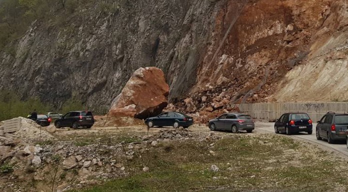 Vozači oprez - odron na lokalitetu Sijeračke stijene