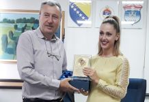 Uručena priznanja zaslužnim kolektivima i pojedincima