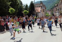 U uličnoj trci oko hiljadu učesnika U uličnoj trci oko hiljadu učesnika