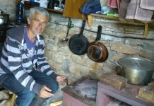 Samotnjak Vito živi sa kozama i sanja kuću na djedovini Samotnjak Vito živi sa kozama i sanja kuću na djedovini