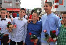 Školovanje završilo 206 malih maturanata