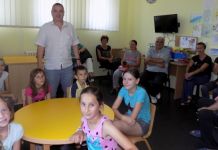 Džeparac za mališane koji idu na ljetovanje Džeparac za mališane koji idu na ljetovanje