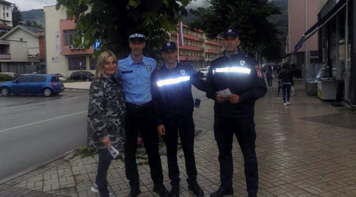 pu-foca-podjela-letaka.jpg Pojačati mjere na suzbijanju opijata