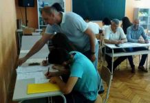 Počeo upis odličnih učenika Počeo upis odličnih učenika