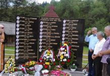 Osveštan spomenik poginulima iz sela Bare Osveštan spomenik poginulima iz sela Bare