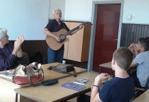 Pjesnici posjetili osnovne škole