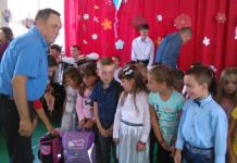 Svi sokolački prvačići dobili ruksake i školski pribor