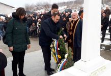 Položeni vijenci na spomenik poginulim borcima