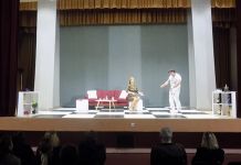 Odigrana pozorišna predstava u čast jubileja