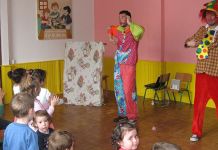 Predstava „Čarobni štapić“ pred milićkim mališanima