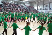 Na manifestaciji „Rastimo uz ples“ nastupilo oko 300 plesača