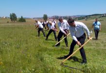 Najbolji kosac Savo Vlačić iz Han Pijeska