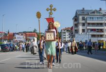 Mitropolit Hrizostom služio liturgiju, prisustvovali Dodik i Višković