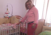 Uručena kolica i pokloni milićkim trojkama