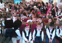 Nikoljdanskom priredbom mališani oduševili brojne posjetioce