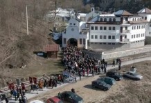 Oko 1.000 vjernika u litiji dugoj 12 kilometara