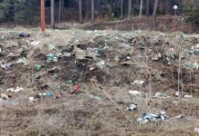 Gomile smeća oko nekadašnjeg hotela „Panorama“